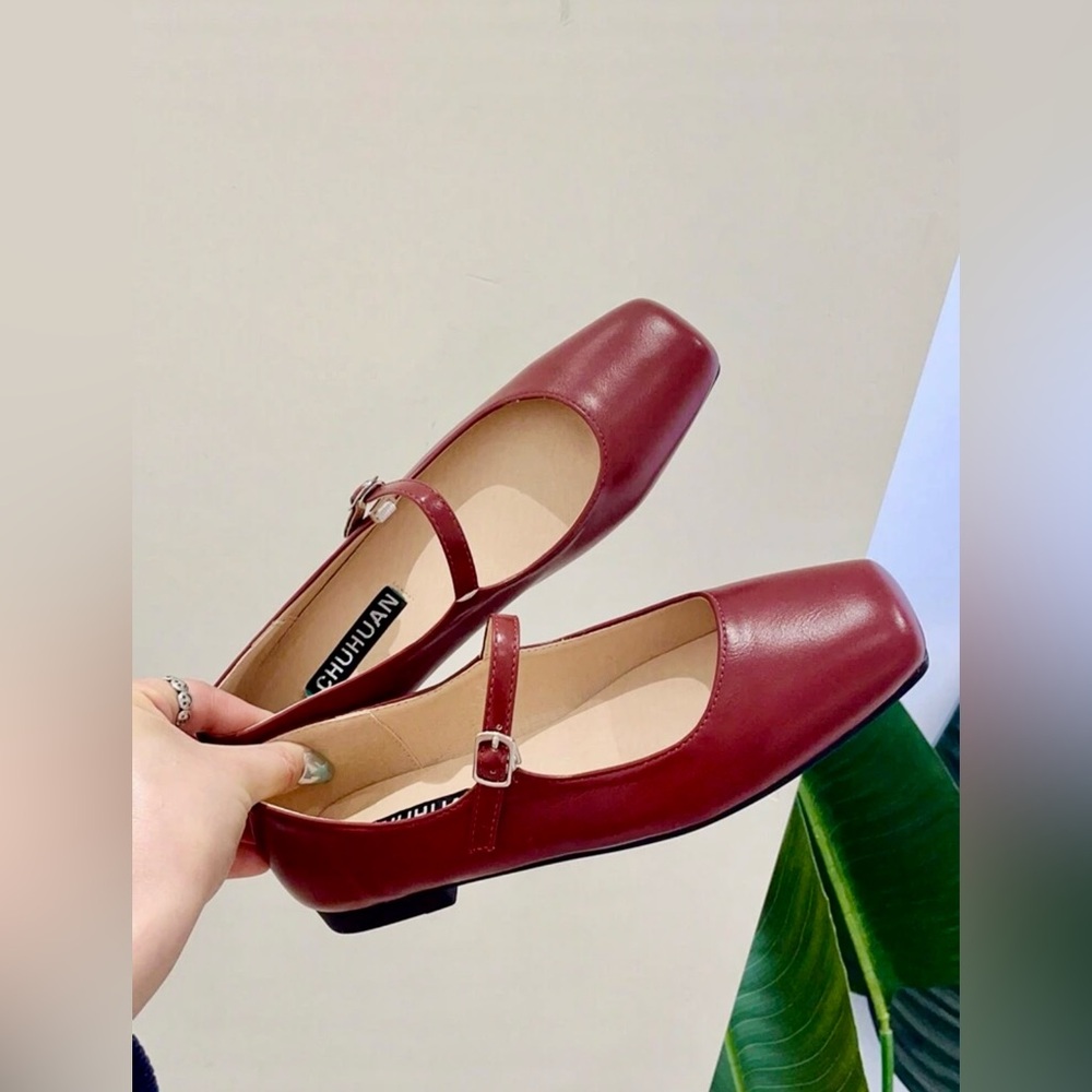 Women’s Chuhuan Burgundy Square-Toe Mary Jane’s - Sz 8.5